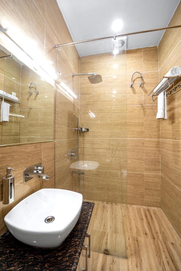רישיקש Hotel Divine Lakshmi Ganga מראה חיצוני תמונה